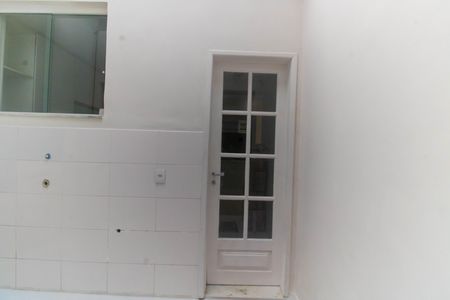 Casa à venda com 80m², 2 quartos e sem vaga Casa à venda com 80m², 2 quartos e sem vagaVista da Suíte 1