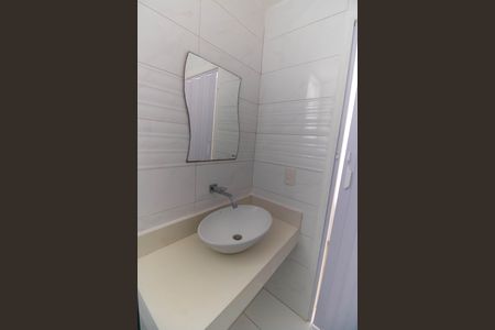 Casa à venda com 80m², 2 quartos e sem vaga Casa à venda com 80m², 2 quartos e sem vagaBanheiro da Suíte 1