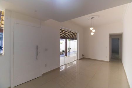 Sala de casa à venda com 2 quartos, 80m² em São Francisco, Niterói