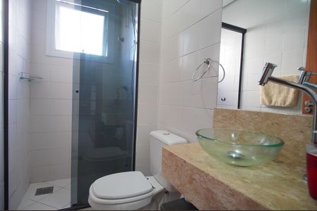 Banheiro de kitnet/studio para alugar com 1 quarto, 35m² em Centro, São Leopoldo