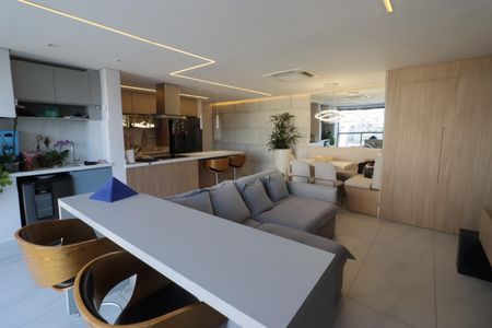 Apartamento à venda com 92m², 2 quartos e 2 vagasSala/Cozinha