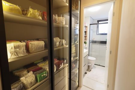 Apartamento à venda com 92m², 2 quartos e 2 vagasSuíte 2