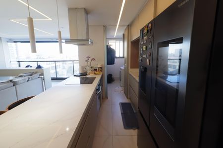 Apartamento à venda com 92m², 2 quartos e 2 vagasSala/Cozinha