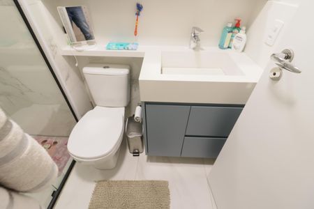 Apartamento à venda com 92m², 2 quartos e 2 vagasBanheiro da Suíte 1