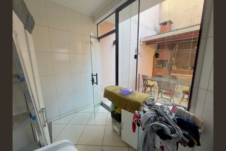 Casa para alugar com 250m², 3 quartos e 4 vagas Casa para alugar com 250m², 3 quartos e 4 vagasÁrea de Serviço