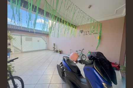 Casa para alugar com 250m², 3 quartos e 4 vagas Casa para alugar com 250m², 3 quartos e 4 vagasGaragem