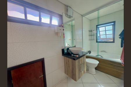 Casa para alugar com 250m², 3 quartos e 4 vagas Casa para alugar com 250m², 3 quartos e 4 vagasBanheiro 2