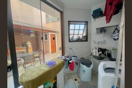 Casa para alugar com 250m², 3 quartos e 4 vagas Casa para alugar com 250m², 3 quartos e 4 vagasÁrea de Serviço