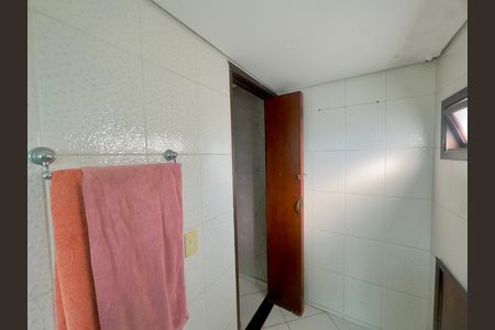 Casa para alugar com 250m², 3 quartos e 4 vagas Casa para alugar com 250m², 3 quartos e 4 vagasBanheiro 2