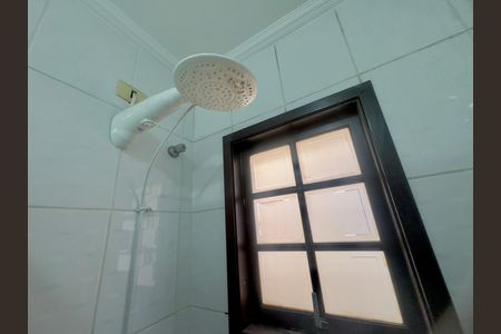 Casa para alugar com 250m², 3 quartos e 4 vagas Casa para alugar com 250m², 3 quartos e 4 vagasBanheiro 1