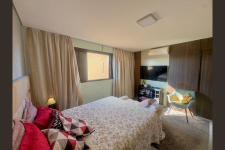 Casa para alugar com 250m², 3 quartos e 4 vagas Casa para alugar com 250m², 3 quartos e 4 vagasQuarto 1