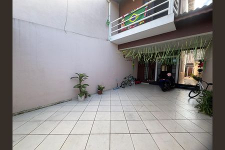 Casa para alugar com 250m², 3 quartos e 4 vagas Casa para alugar com 250m², 3 quartos e 4 vagasGaragem