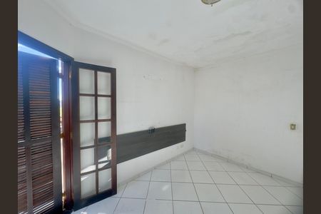 Casa para alugar com 250m², 3 quartos e 4 vagas Casa para alugar com 250m², 3 quartos e 4 vagasQuarto 2