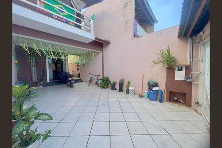Casa para alugar com 250m², 3 quartos e 4 vagas Casa para alugar com 250m², 3 quartos e 4 vagasGaragem