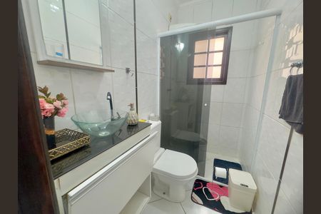 Casa para alugar com 250m², 3 quartos e 4 vagas Casa para alugar com 250m², 3 quartos e 4 vagasBanheiro 1