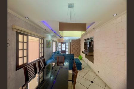 Casa para alugar com 250m², 3 quartos e 4 vagas Casa para alugar com 250m², 3 quartos e 4 vagasSala de Jantar