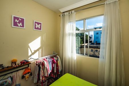 Apartamento à venda com 3 quartos, 76m² em Santa Rosa, Belo Horizonte