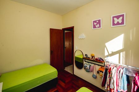 Apartamento à venda com 3 quartos, 76m² em Santa Rosa, Belo Horizonte