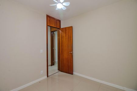 Quarto de apartamento para alugar com 2 quartos, 65m² em Jardim Carvalho, Porto Alegre