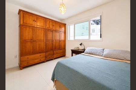 Quarto de apartamento para alugar com 2 quartos, 220m² em Centro, Florianópolis