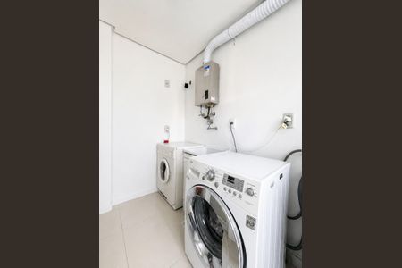 Área de serviço de apartamento para alugar com 2 quartos, 220m² em Centro, Florianópolis