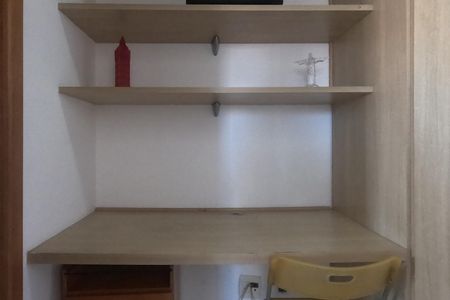 Apartamento para alugar com 100m², 3 quartos e 1 vagaEscritório (corredor)