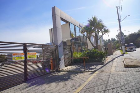 Apartamento à venda com 45m², 2 quartos e 1 vaga Apartamento à venda com 45m², 2 quartos e 1 vagaFachada