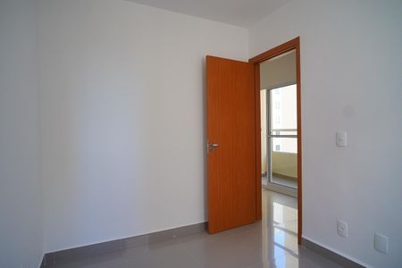 Quarto 2 de apartamento à venda com 2 quartos, 45m² em Costa E Silva, Porto Alegre