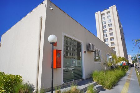 Apartamento à venda com 45m², 2 quartos e 1 vaga Apartamento à venda com 45m², 2 quartos e 1 vagaÁrea comum - Salão de festas