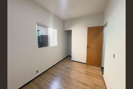 Casa para alugar com 130m², 2 quartos e 1 vaga Casa para alugar com 130m², 2 quartos e 1 vagaQuarto 1