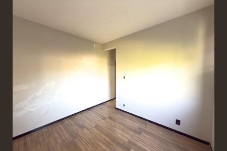 Quarto Suíte de casa para alugar com 2 quartos, 130m² em Vila Perola, Contagem