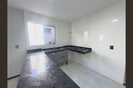 Casa para alugar com 130m², 2 quartos e 1 vaga Casa para alugar com 130m², 2 quartos e 1 vagaCozinha e Área de Serviço