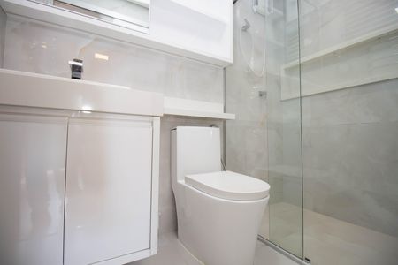Apartamento para alugar com 62m², 2 quartos e 1 vaga Apartamento para alugar com 62m², 2 quartos e 1 vagaBanheiro da Suíte