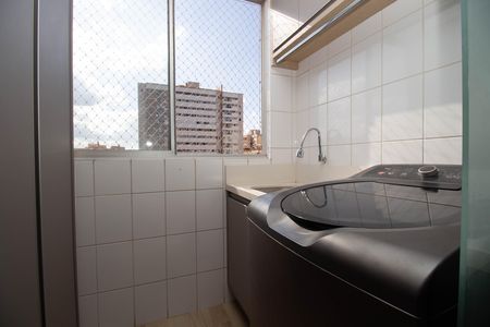 Apartamento para alugar com 62m², 2 quartos e 1 vaga Apartamento para alugar com 62m², 2 quartos e 1 vagaCozinha e Área de Serviço
