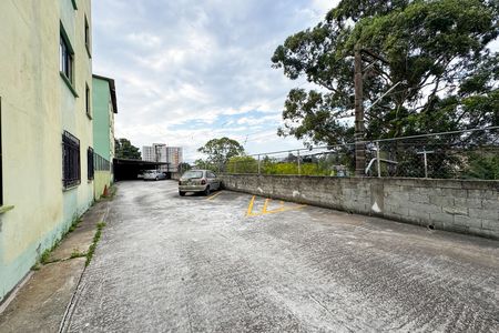 Garagem de apartamento para alugar com 2 quartos, 55m² em Cid Tiradentes, São Paulo