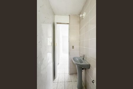Banheiro de apartamento para alugar com 2 quartos, 55m² em Cid Tiradentes, São Paulo