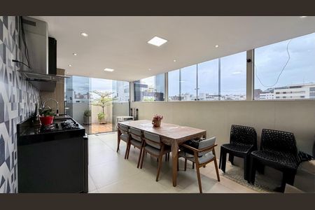 Apartamento à venda com 140m², 2 quartos e 2 vagas