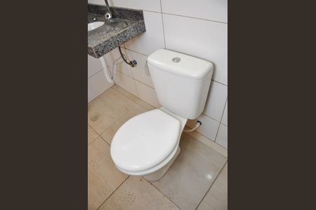 Casa para alugar com 50m², 1 quarto e sem vaga Casa para alugar com 50m², 1 quarto e sem vagaDetalhe - Banheiro Social