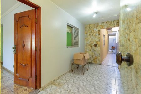 Casa para alugar com 136m², 2 quartos e 2 vagasCorredor Externo