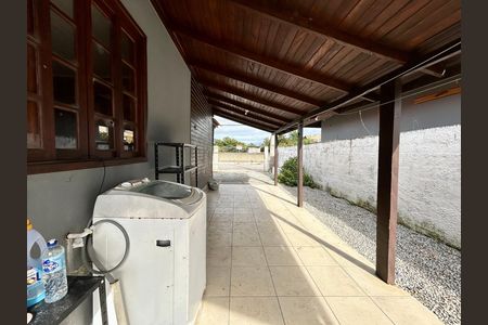 Casa para alugar com 60m², 2 quartos e 2 vagasÁrea de Serviço