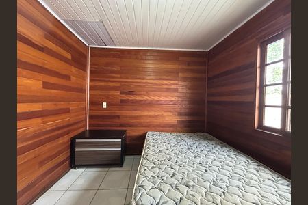 Casa para alugar com 60m², 2 quartos e 2 vagasQuarto 1