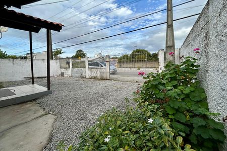 Casa para alugar com 60m², 2 quartos e 2 vagasQuintal