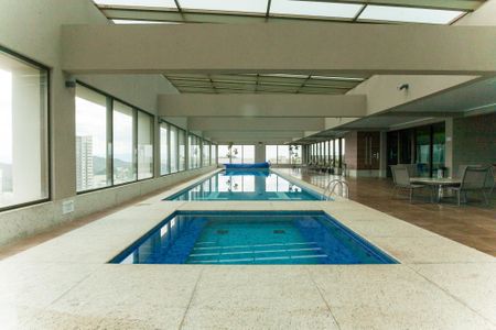 Apartamento à venda com 51m², 1 quarto e 2 vagas Apartamento à venda com 51m², 1 quarto e 2 vagasÁrea comum - Piscina coberta
