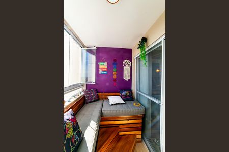 Apartamento para alugar com 70m², 2 quartos e 1 vaga Apartamento para alugar com 70m², 2 quartos e 1 vagaVaranda