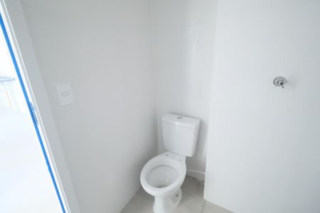 Apartamento para alugar com 40m², 2 quartos e sem vaga Apartamento para alugar com 40m², 2 quartos e sem vagaBanheiro