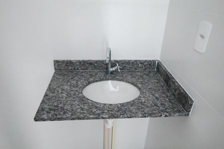 Apartamento para alugar com 40m², 2 quartos e sem vaga Apartamento para alugar com 40m², 2 quartos e sem vagaBanheiro