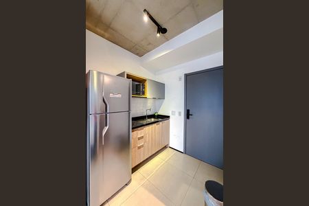 Cozinha de kitnet/studio para alugar com 1 quarto, 23m² em Paraíso, São Paulo