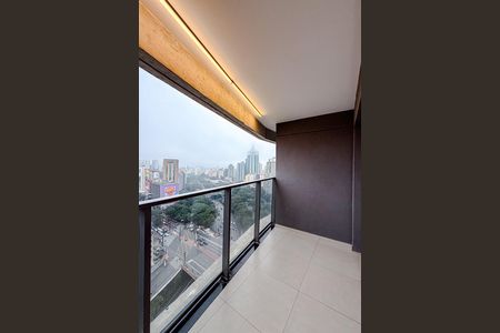 Varanda de kitnet/studio para alugar com 1 quarto, 23m² em Paraíso, São Paulo