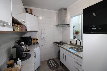 Casa de condomínio à venda com 60m², 2 quartos e 1 vagaCozinha