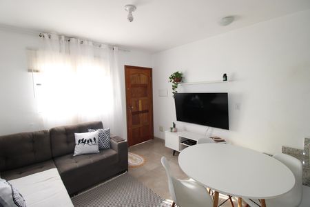 Sala de casa de condomínio à venda com 2 quartos, 60m² em Cidade Líder, São Paulo